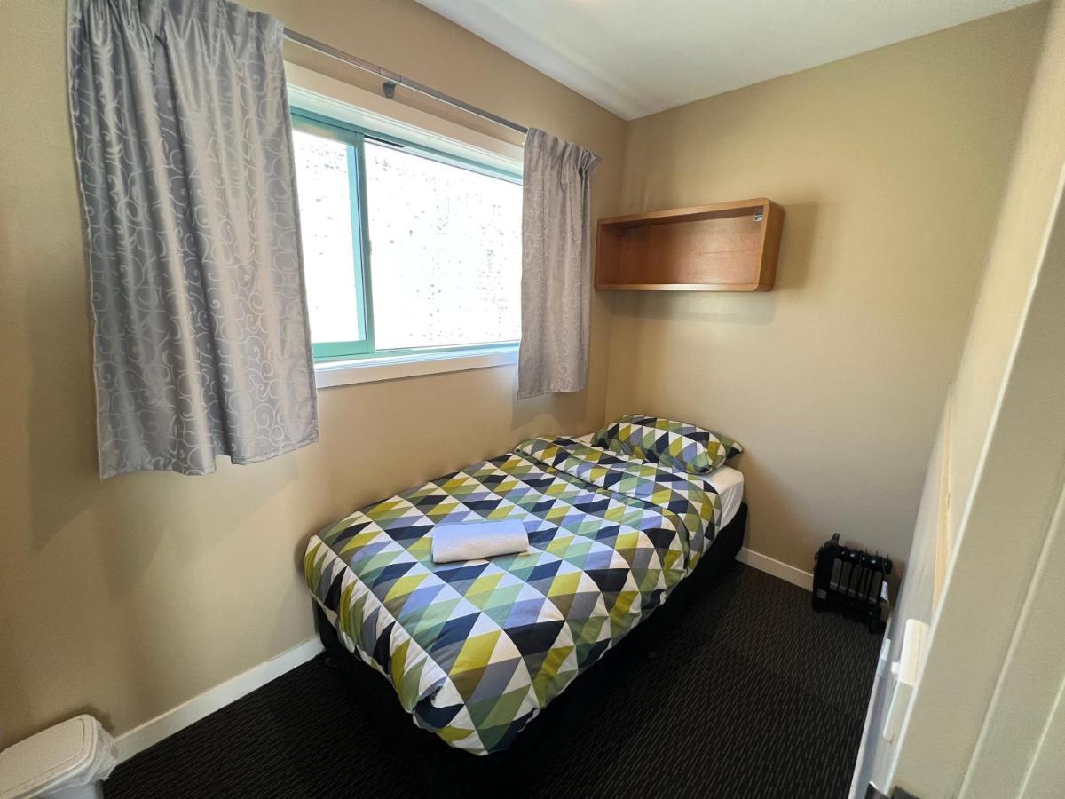 Single Pod Room