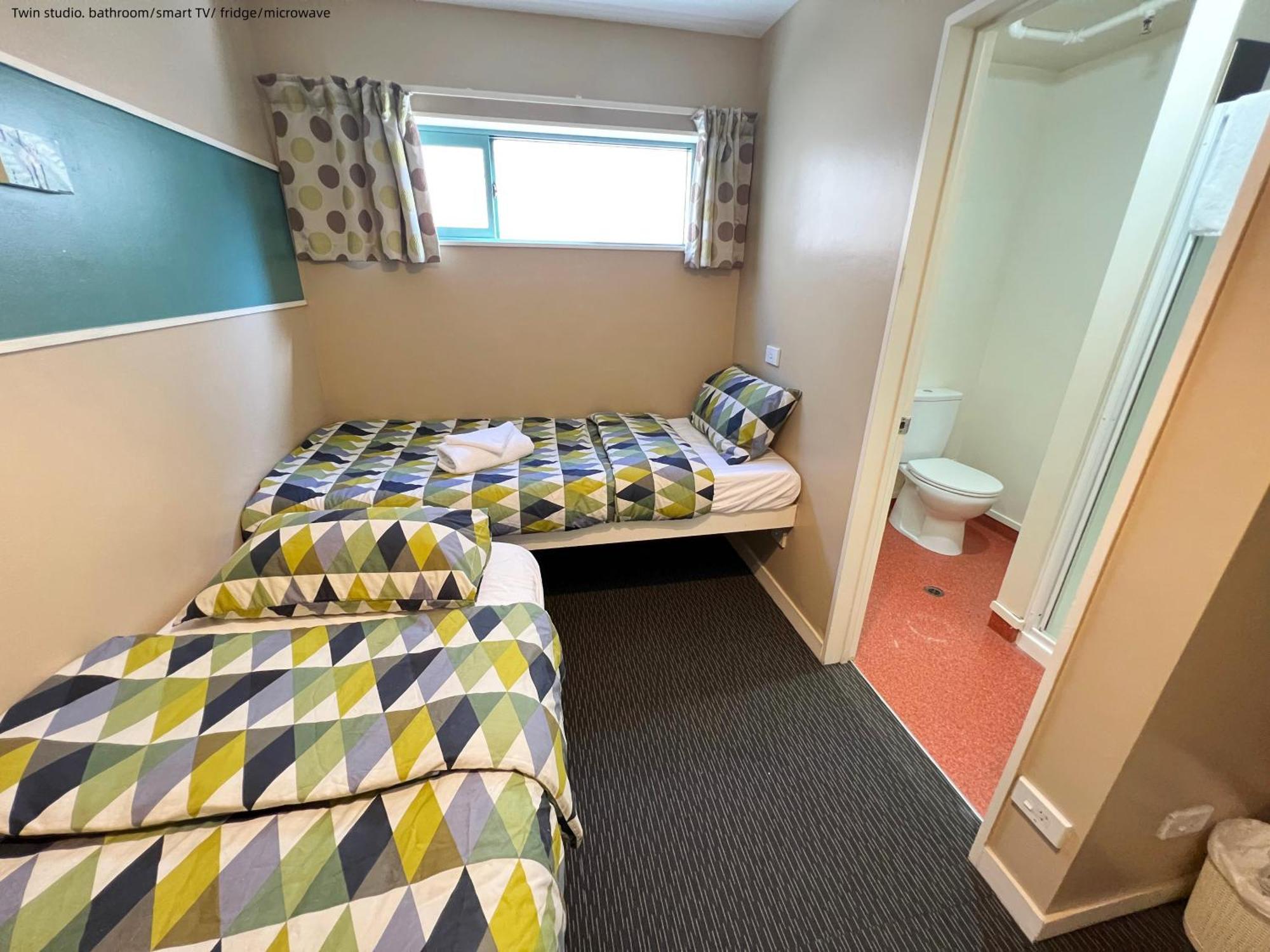 Twin Room with Private Bathroom